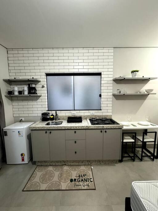 3-Studio Prox Uel E Catuai C/Ar Лондрина Екстериор снимка